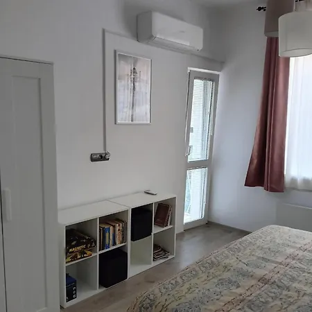 My Place In - Center - 2 Bedrooms - Self Check-in * סופיה