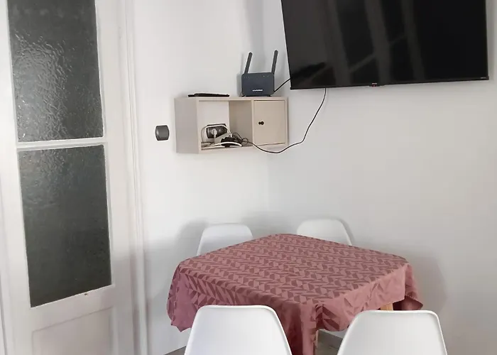 My Place In - Center - 2 Bedrooms - Self Check-in Апартамент София